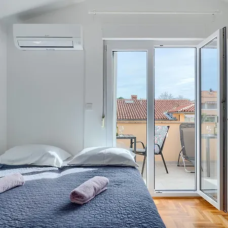Vallera Apartment *
